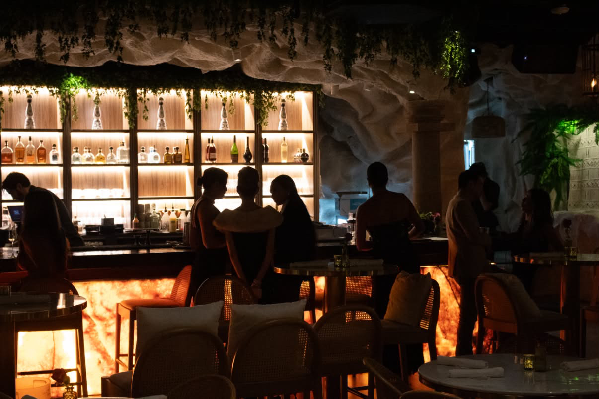 Candlelit bar set for the Old Money investors' evening